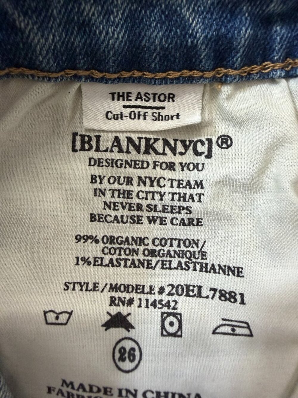 BLANK NYC The Astor Cut-Off Shorts Light Wash Distressed Denim Raw Hem 26 - Picture 4 of 7